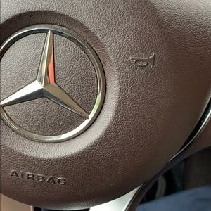 Meet your Posher, Jose